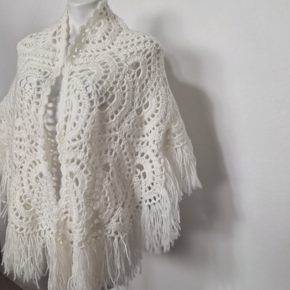 Off White Handmade Crochet Boho Bohemian Y2K Retro Fringe Shawl/Wrap One Size - Picture 5 of 14